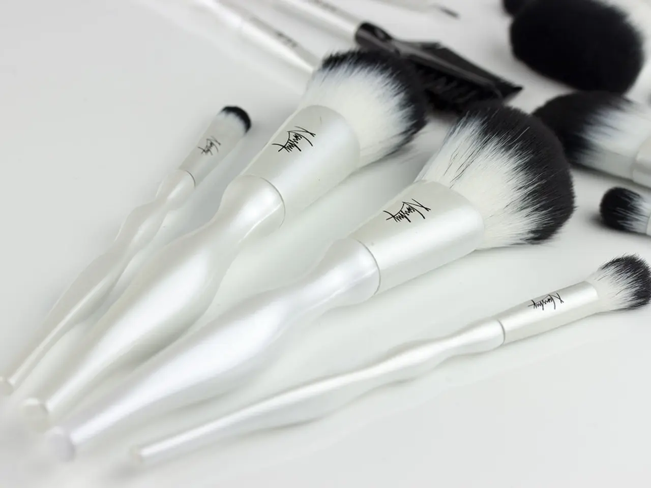 Natural and Eco-Friendly Skincare Solutions offered by Gamanity Cosmetics