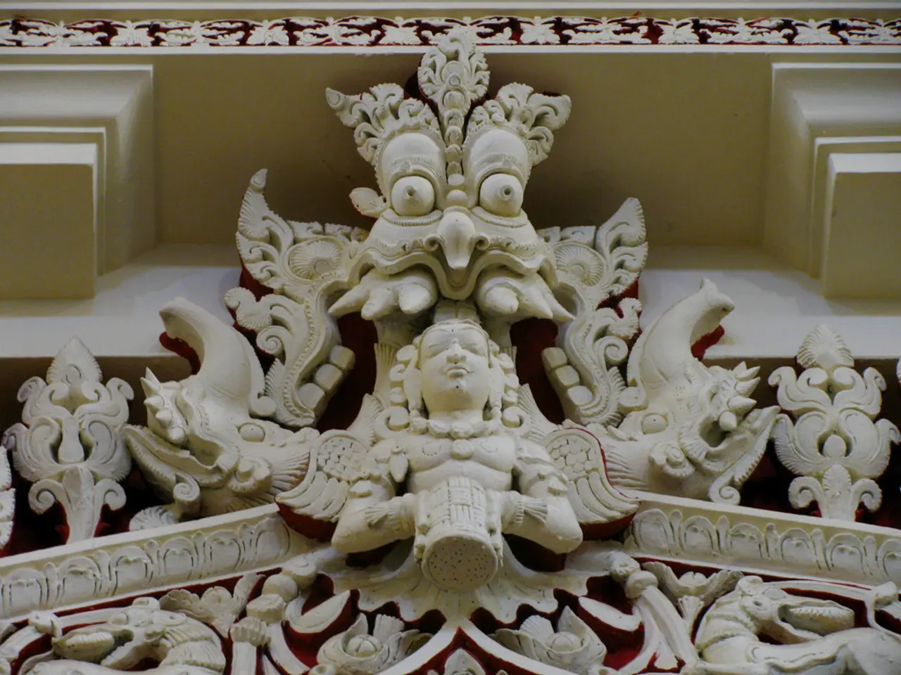 Floral arrangements elegantly encapsulated in the GRID vase design