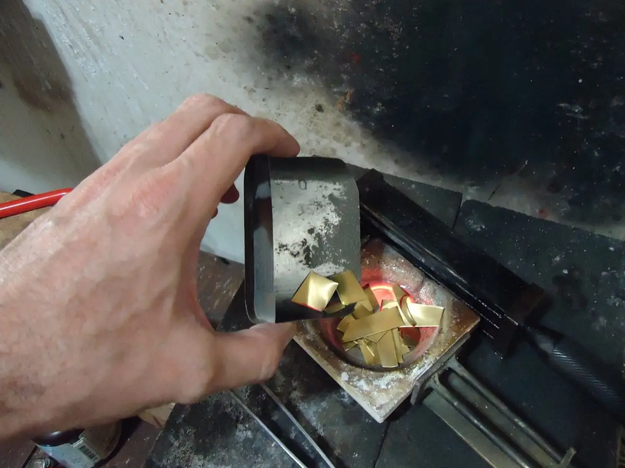 Advantages of All-Electric Furnaces: The Perks of Implementing Package Sequencers for...