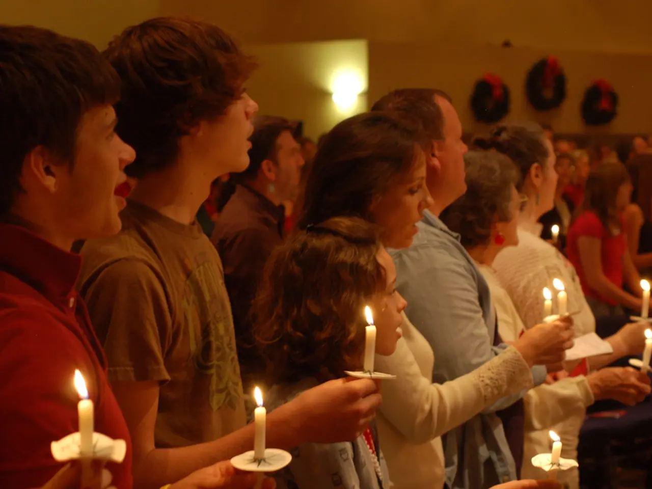 Adding a lamp to your cloakroom significantly enhances its elegance and resembles a luxurious hotel...