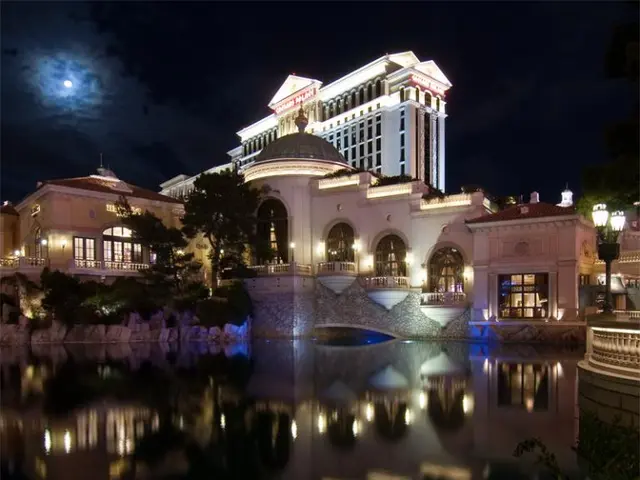 1. Fresh Moon Journal Ideas to Fuel Your Ambitions and Achieve Your Desires