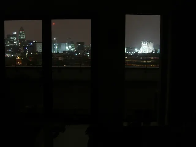 Prioritizing Ample Light When Constructing a Kitchen Extension: Tips for Establishing a Spacious,...