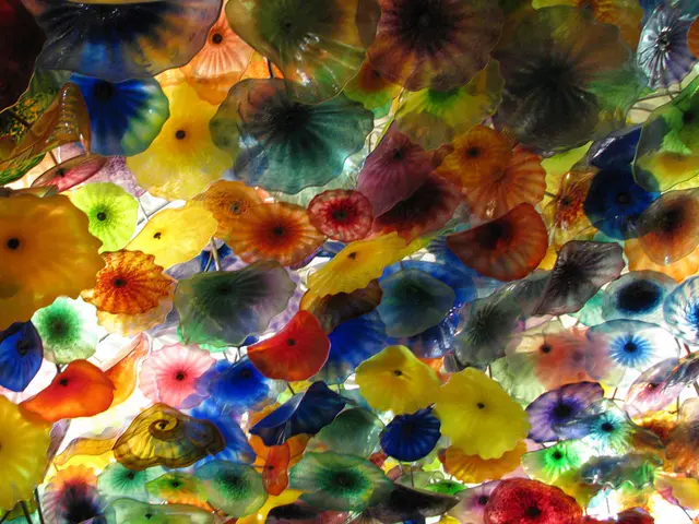 Hues of the Spectrum for Artists and Design Professionals