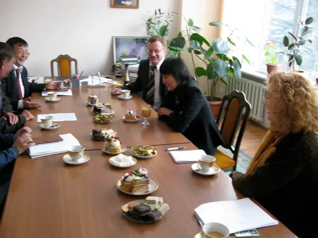 Amaryllis during Vacation: Guidelines for Storage, Cultivation, and Additional Tips