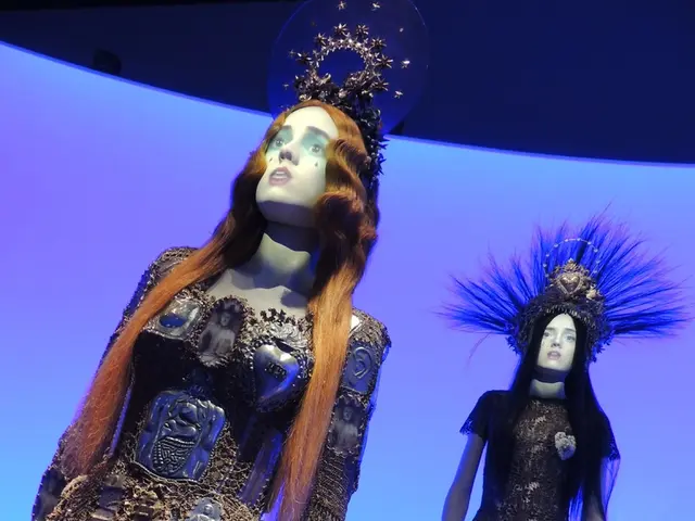 Discovering the Ideal Hoodie: Tips for Optimal Combination of Comfort and Fashion Appeal