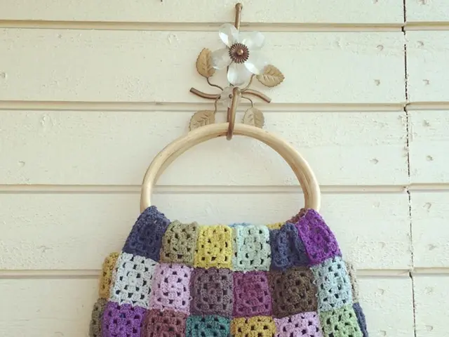 Guide to Integrating Antique Trinkets in Your Style