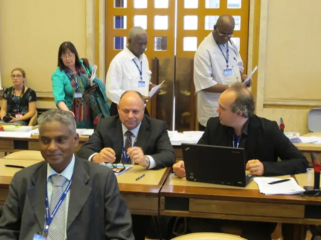 Vibrant and Comfy Living Room Designs with Yellow Accents for a Warm Atmosphere