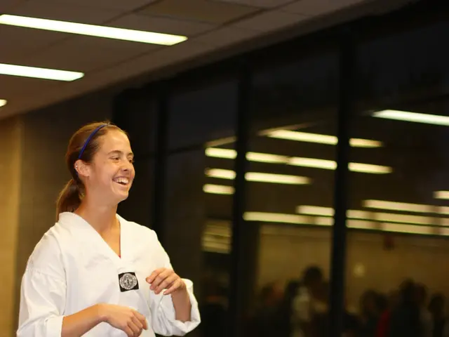 Instructor who remains gym-hesitant shares a rundown of strategies to defeat gym self-consciousness