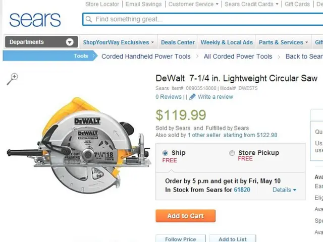 Injured Creepy-crawly Cleaning Tool, Discussed by Jette Nietzard