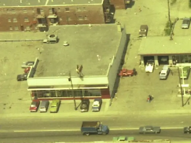 Looking ahead without the need for tires, or a reflection on the past.