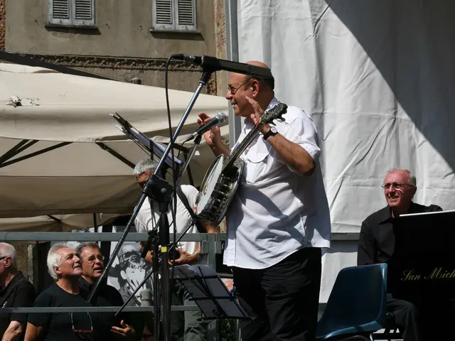 1928 Sessions Lexington Banjo Clock Unveiled