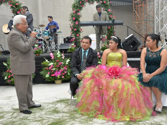 Opera enthusiasts in Leipzig encourage participation through volunteer opportunities