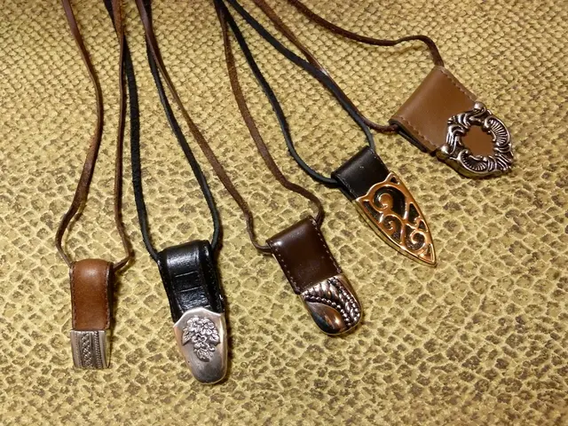 Items with a mass density of less than or equal to 200 grams per square meter.