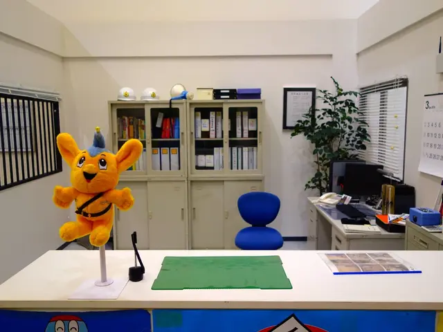 Moving into a new dwelling? Excite anyone with thirty Amazon Canada gift ideas suitable for...