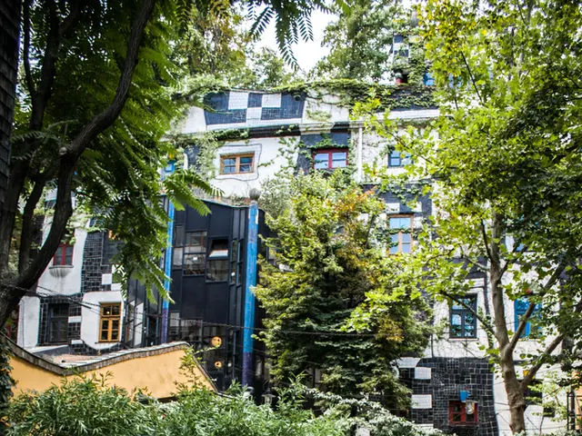 Dwellings lacking heating, ventilation, or cooling systems