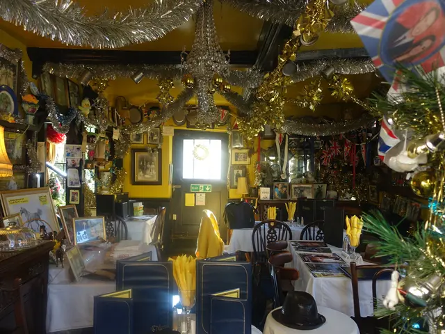 A picturesque midsummer dinner setting