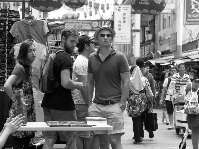 Autumn flea market offered early for shoppers