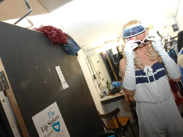 Essential Fashion Picks: Top Items You Shouldn't Miss Out On for a Cozy Look!