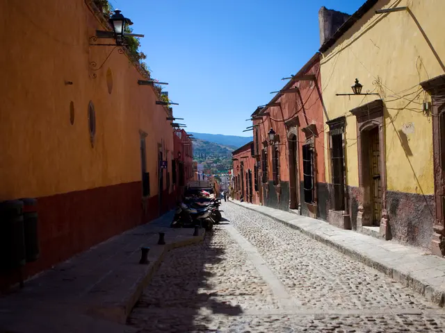 Increased area dedicated for cyclist safety on Hoystrasse