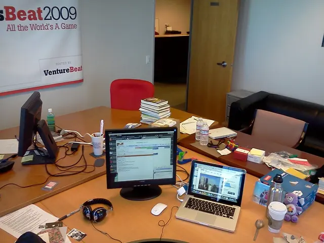 Residing Space of Sarah Shabacon: A Vintage-Golden Nostalgia Revival